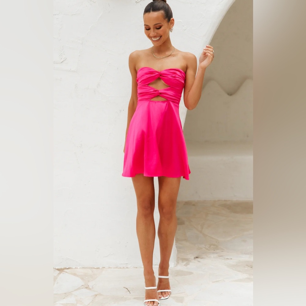 Runaway the Label hot pink dress size xs